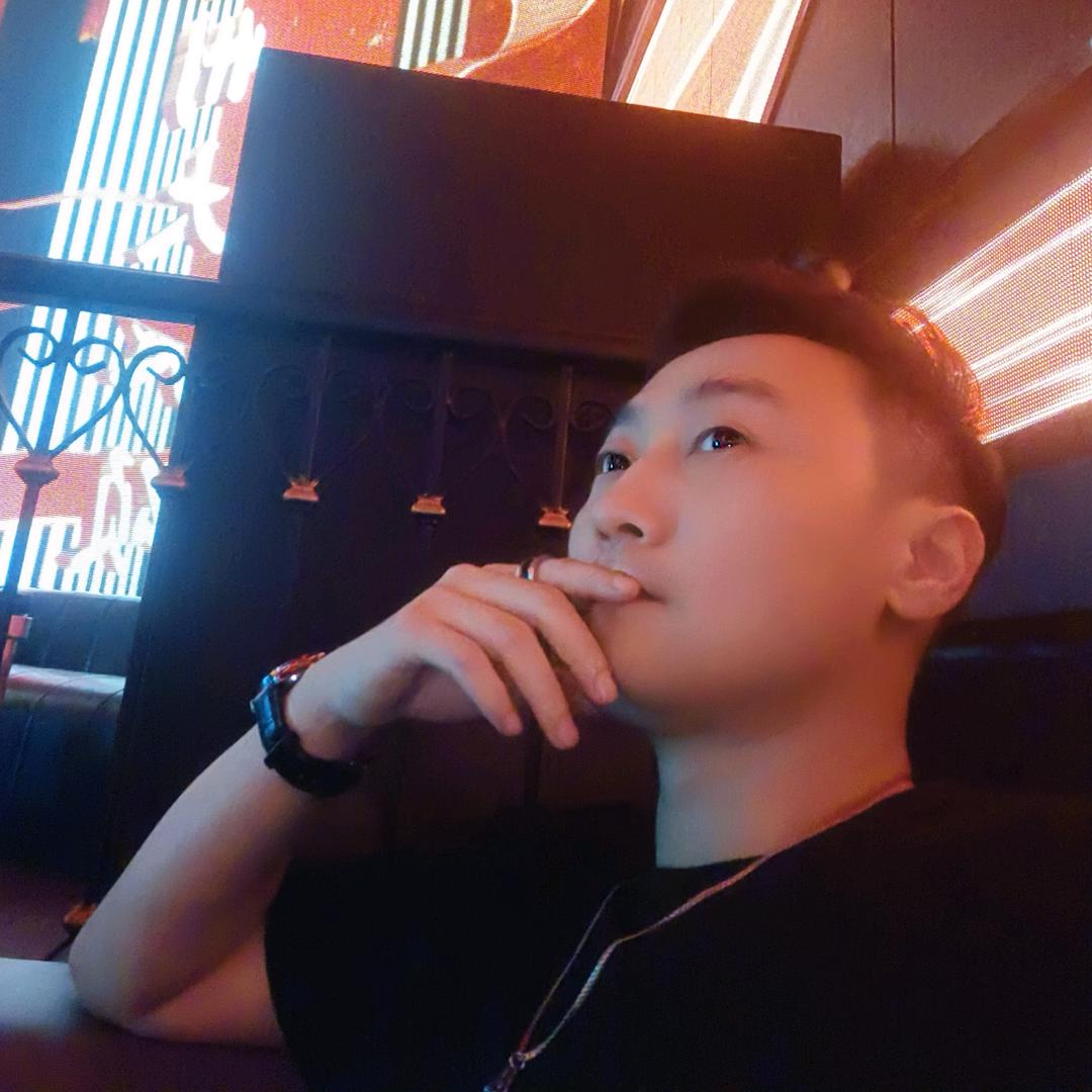 摩羯座♑劉定安