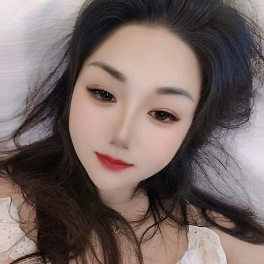 龙小姐的春夏秋冬😘