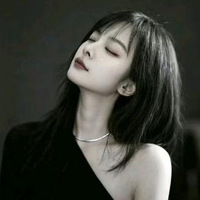 李L᭨ᮩi琪琪～BRAVE💞