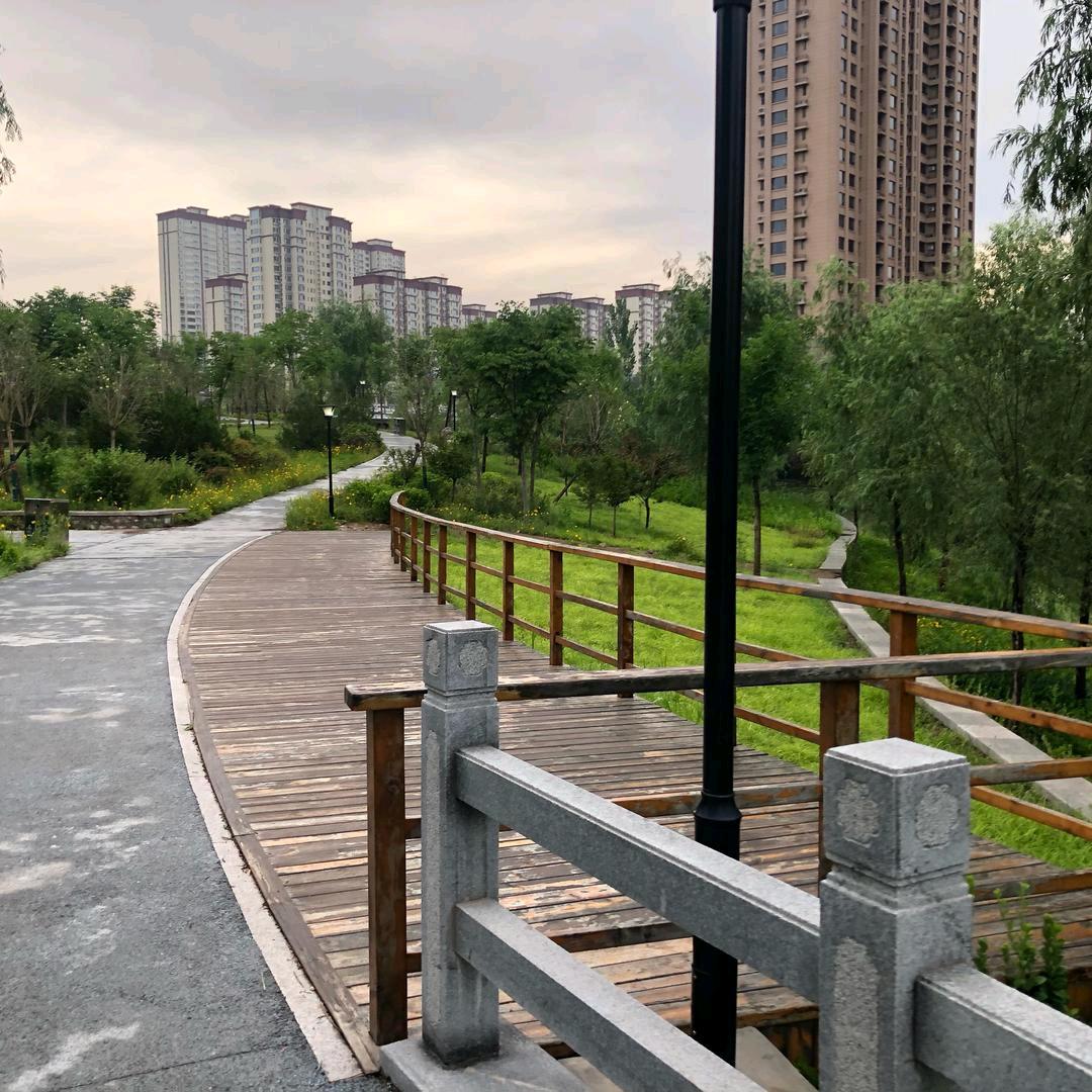 鹏泉名饮香山台球俱乐部