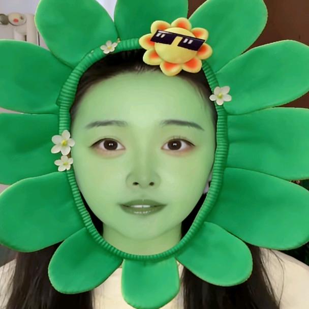 重生之我在直播间给绿胖子万元户戴三角龙