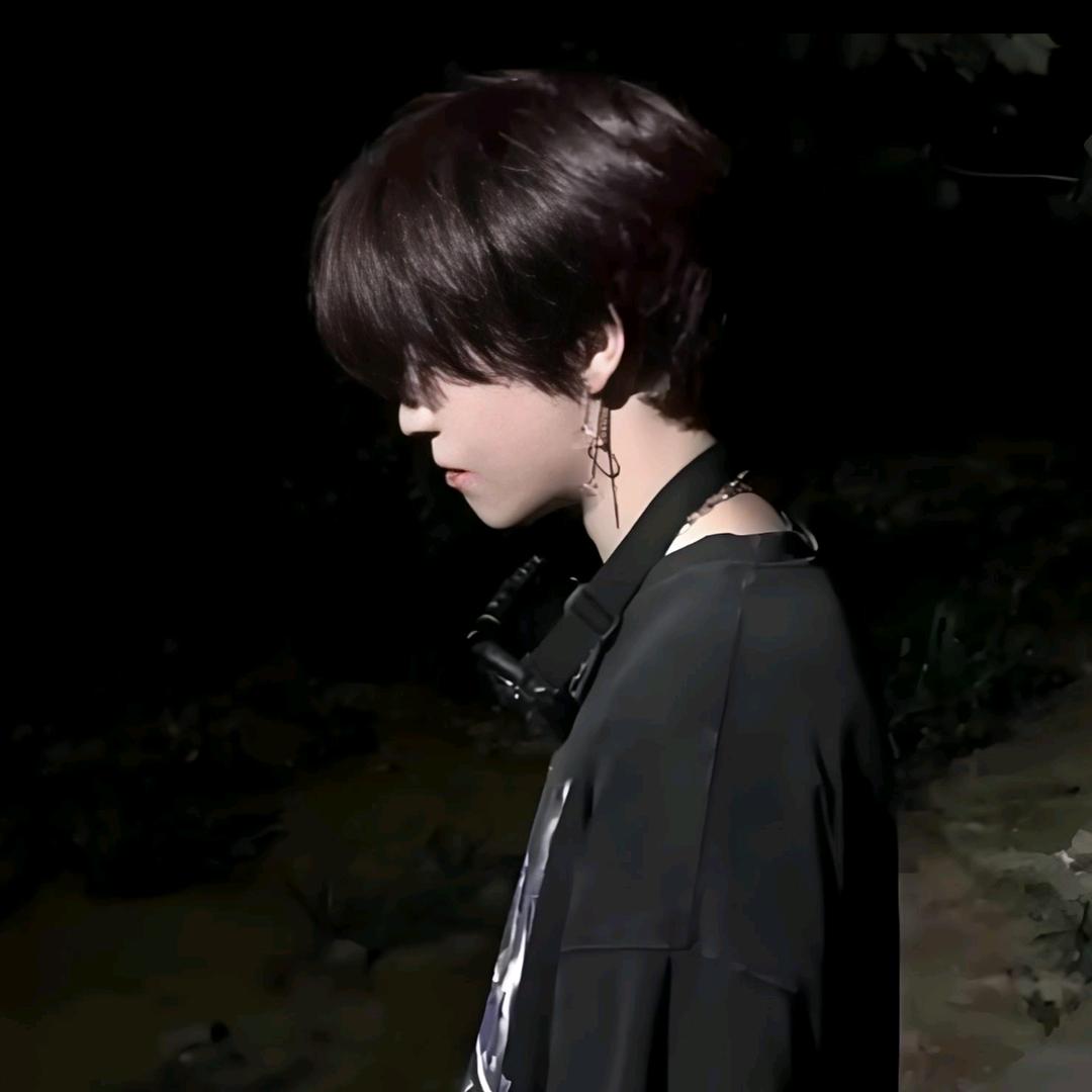 ℳ๓半夏°ꦿ⁵²º᭄