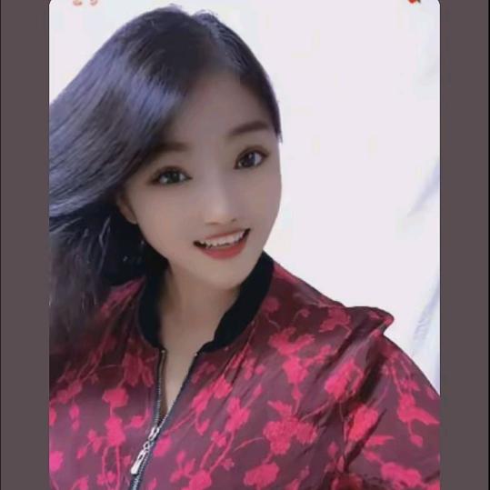 喜欢🎤唱歌的淮安妹子🌻🌻🌻