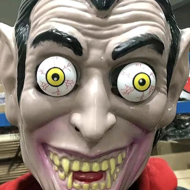 发财哥😎😎(￣o￣) . z Z