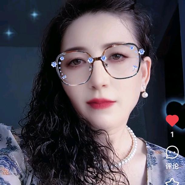 爱使我们相聚在一起