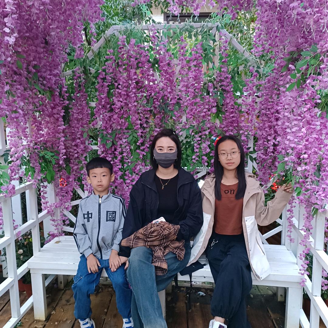 小猪佩奇我配你