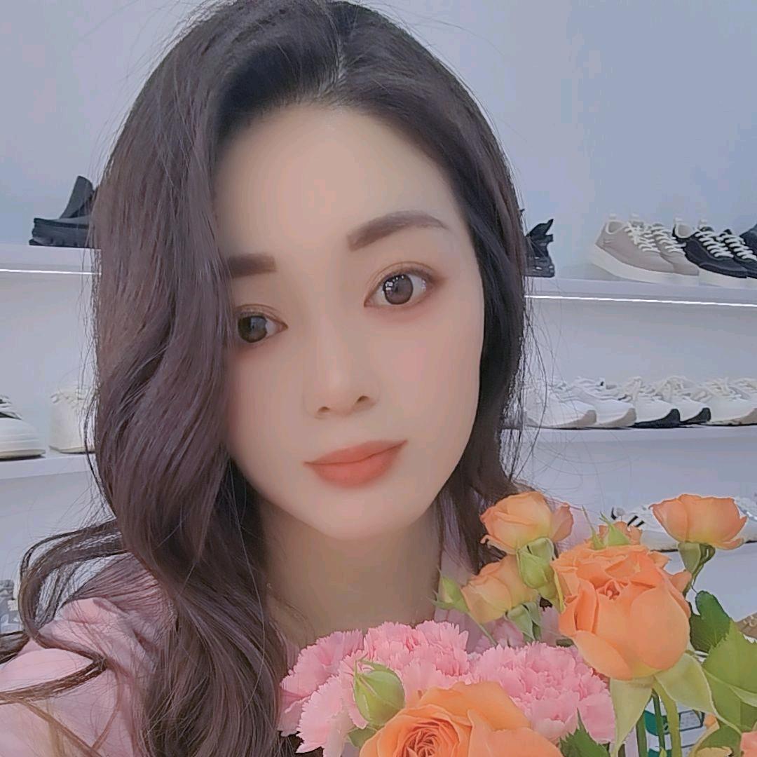华太照明（孜茶女装鞋柜）