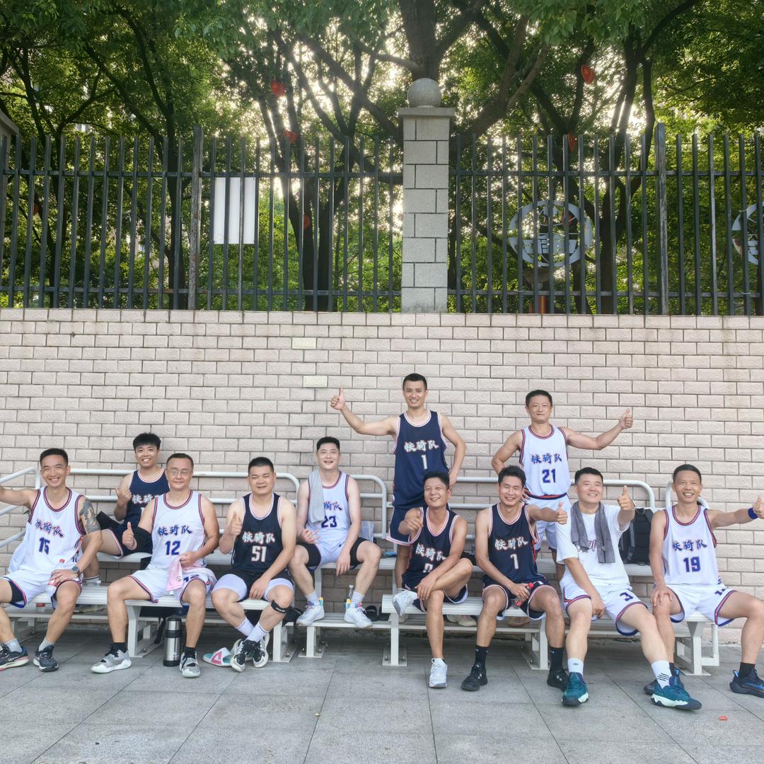 🏀铁骑勇士🏀