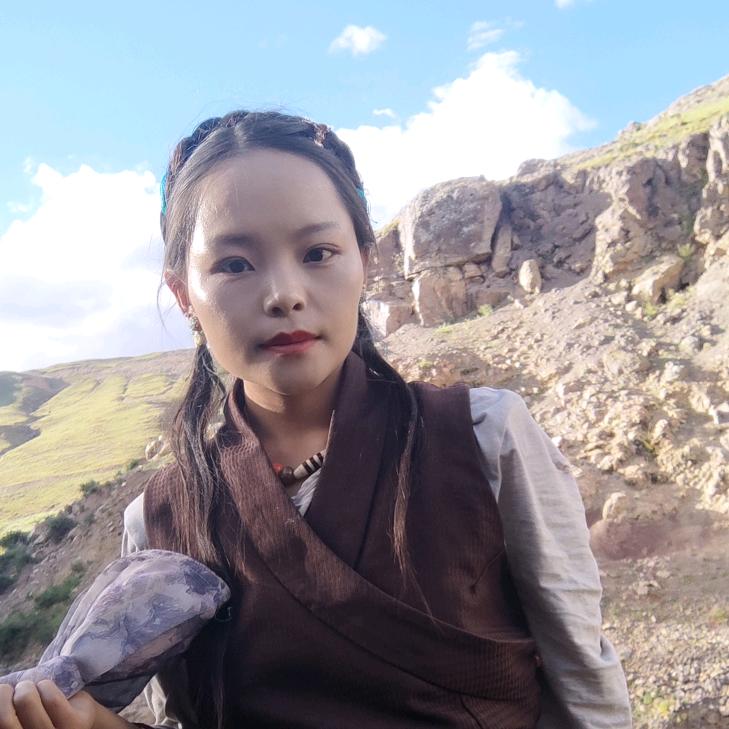🐑爱笑的女孩运气会差吗🎈