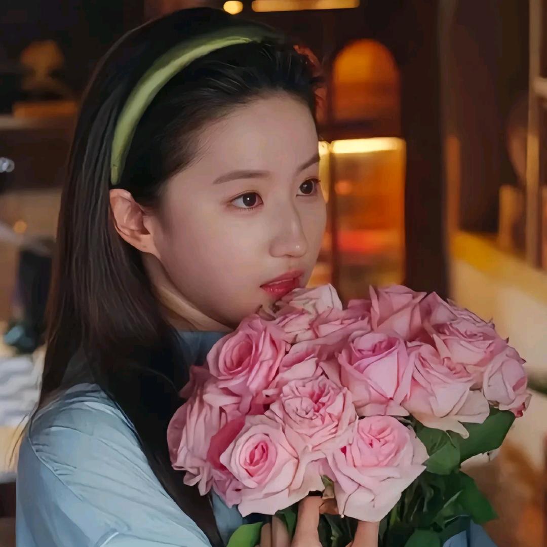 嘻嘻（*/∇＼*）✨