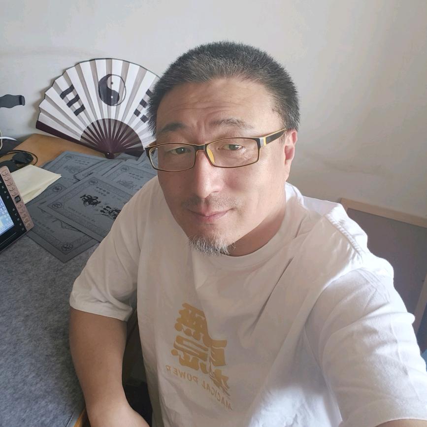 说相声的三正道人