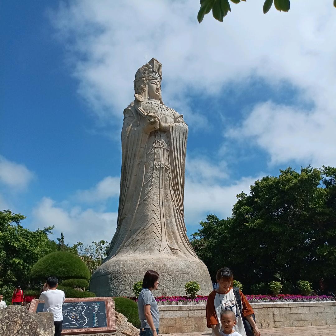 小弟弟