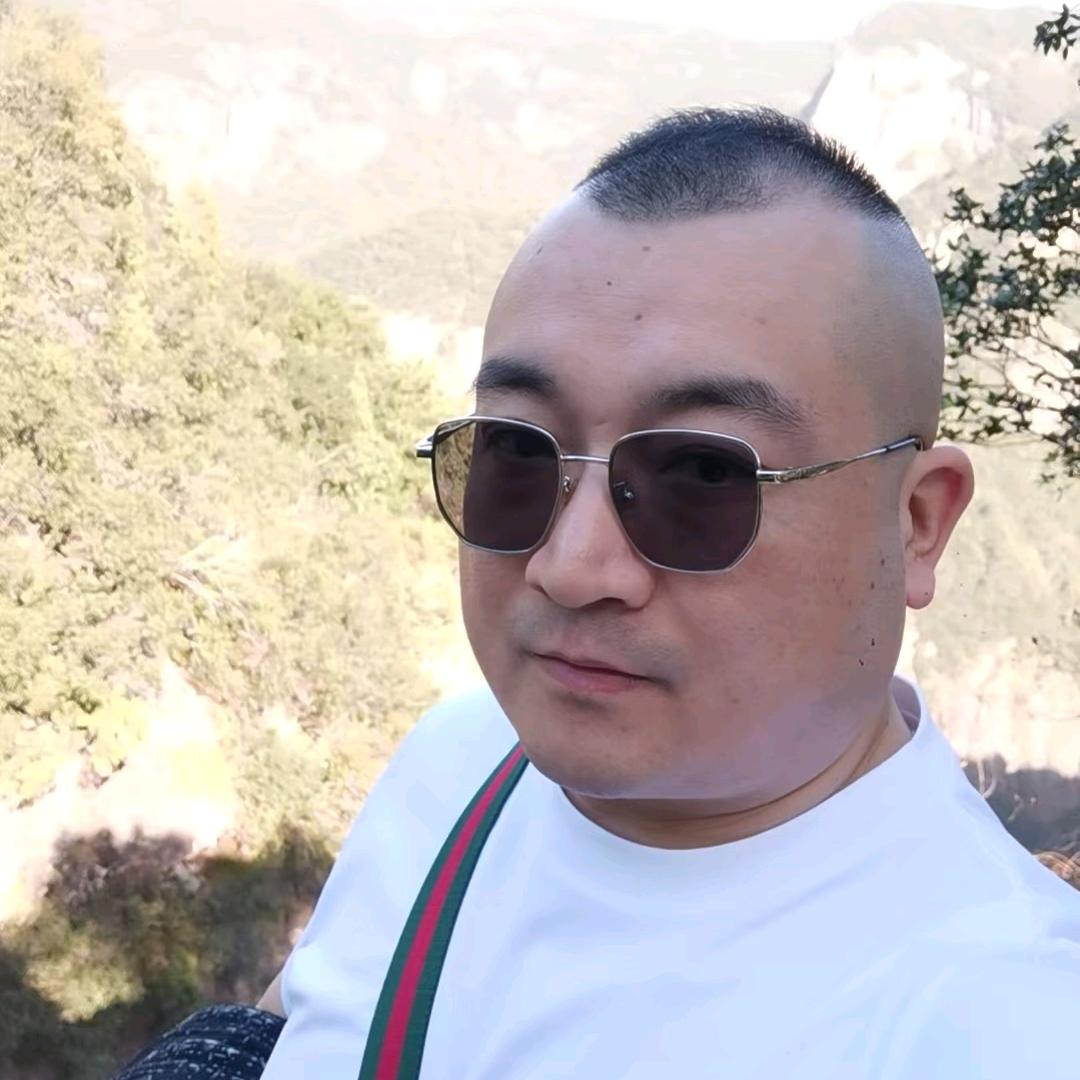 苏毅