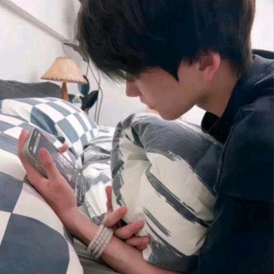 笨蛋男一