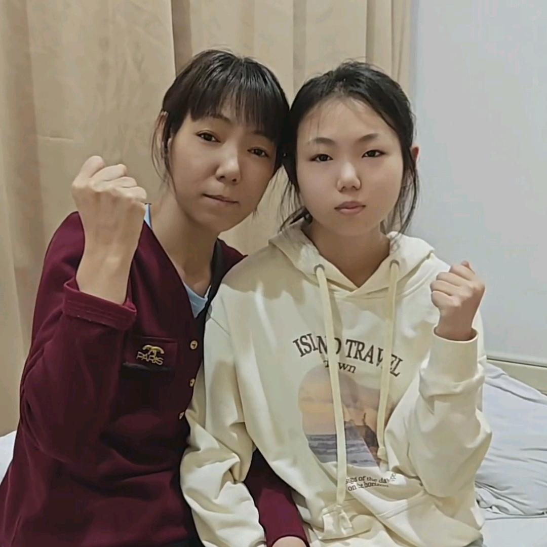 文文妈妈(求生版)