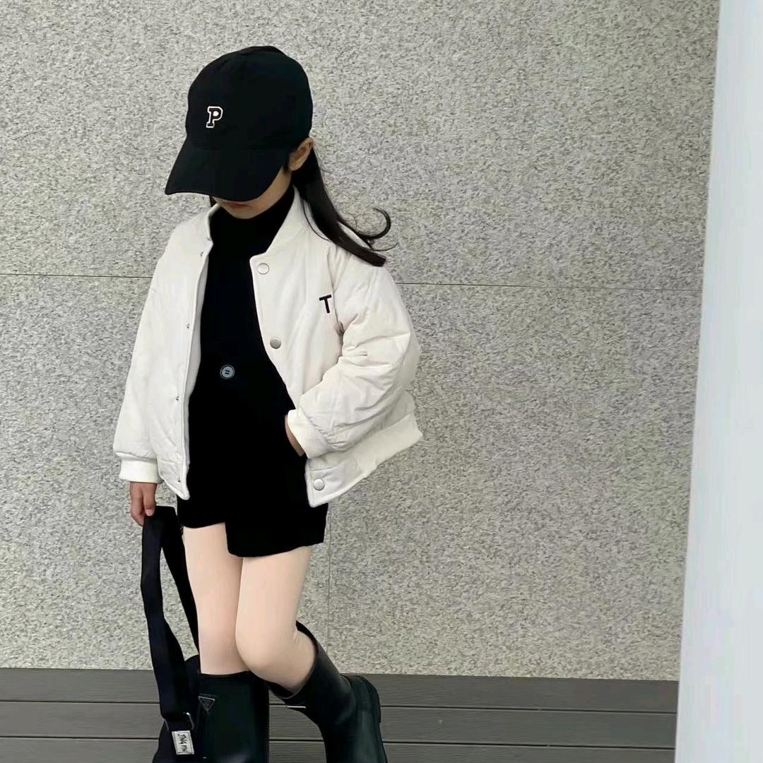 依然不会化妆