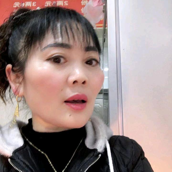 秀姐早晨6：25开播