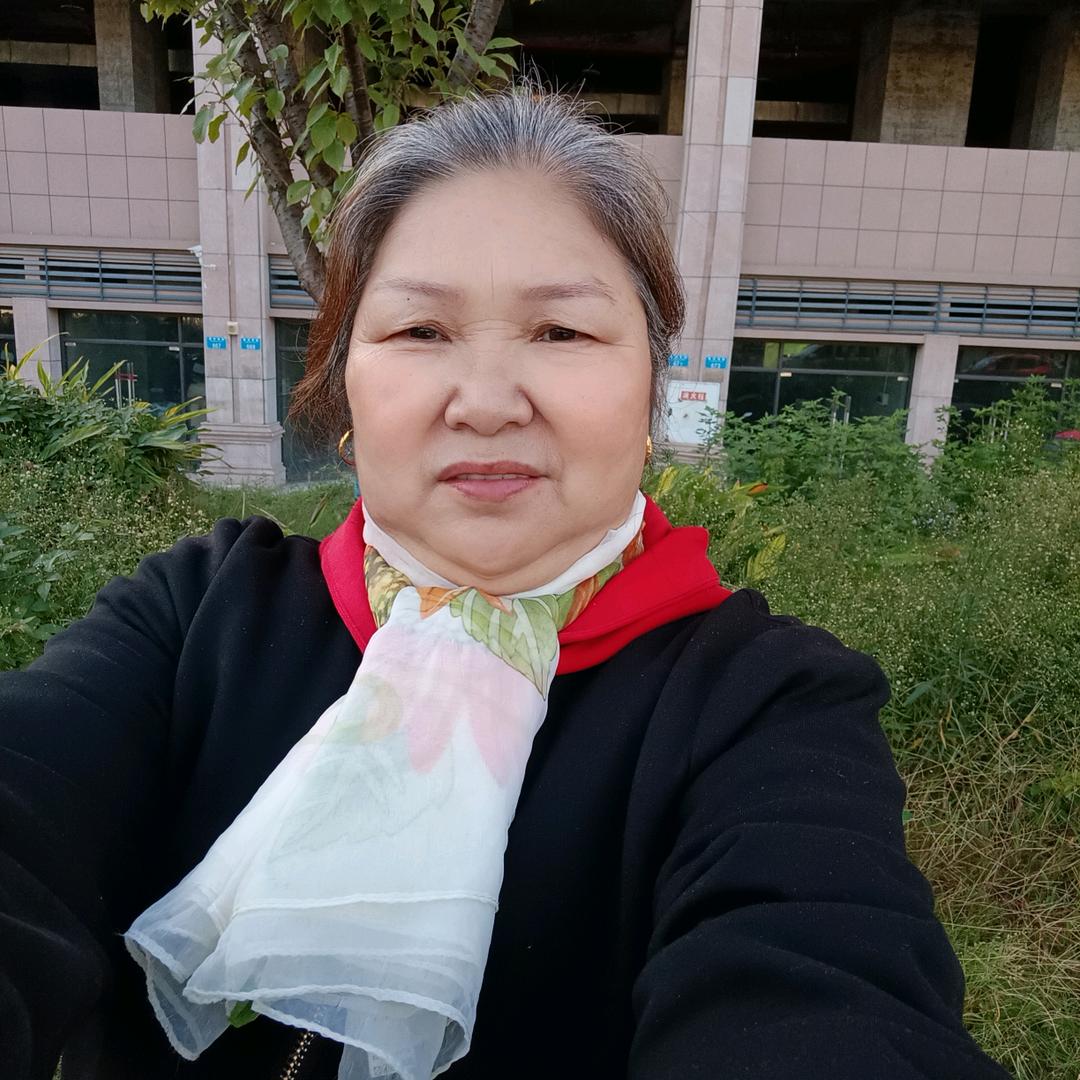 重庆奉节陈姐（早上6点10开播)