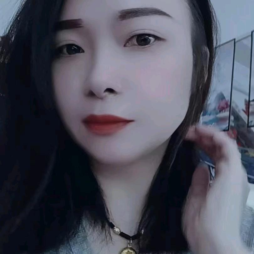 不一样的我😂᭄