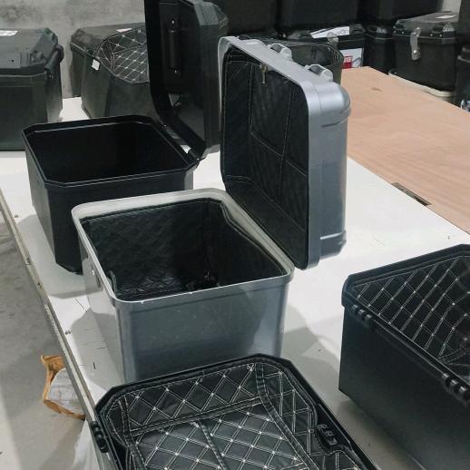 摩托车尾箱内衬