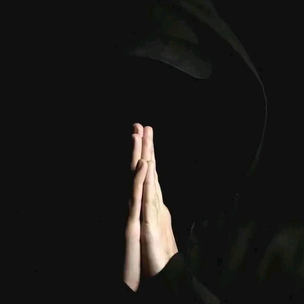 恸☜