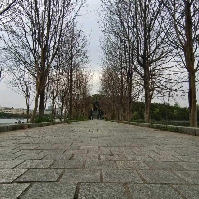 一笑而过