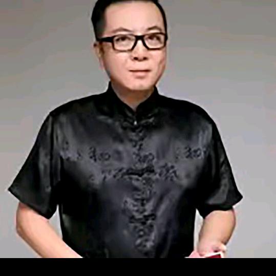 主持人宋非