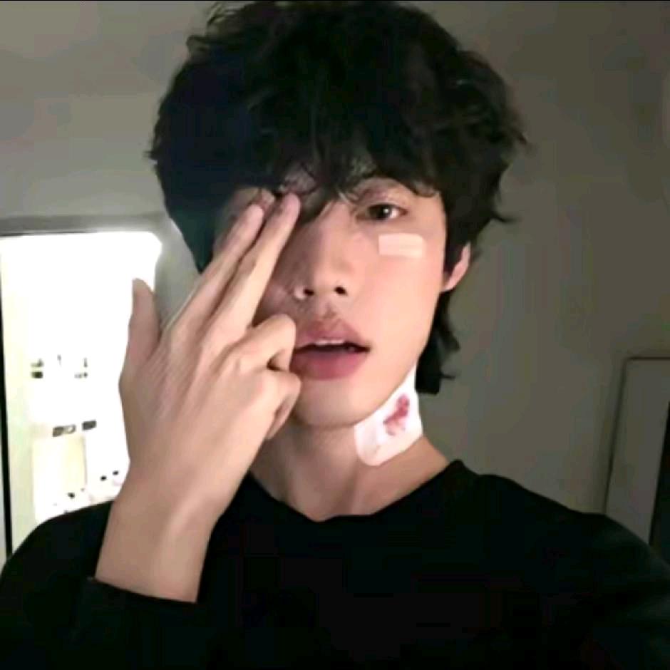 秋山👑