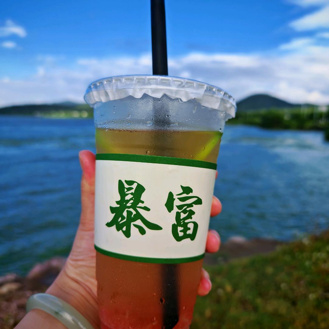 四月芳菲