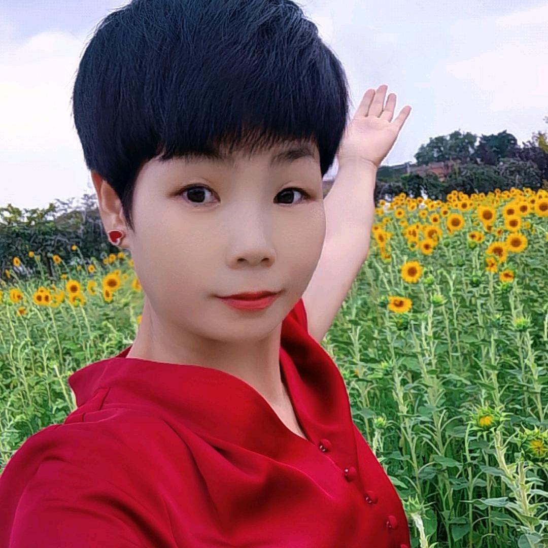 梅开颜笑😊