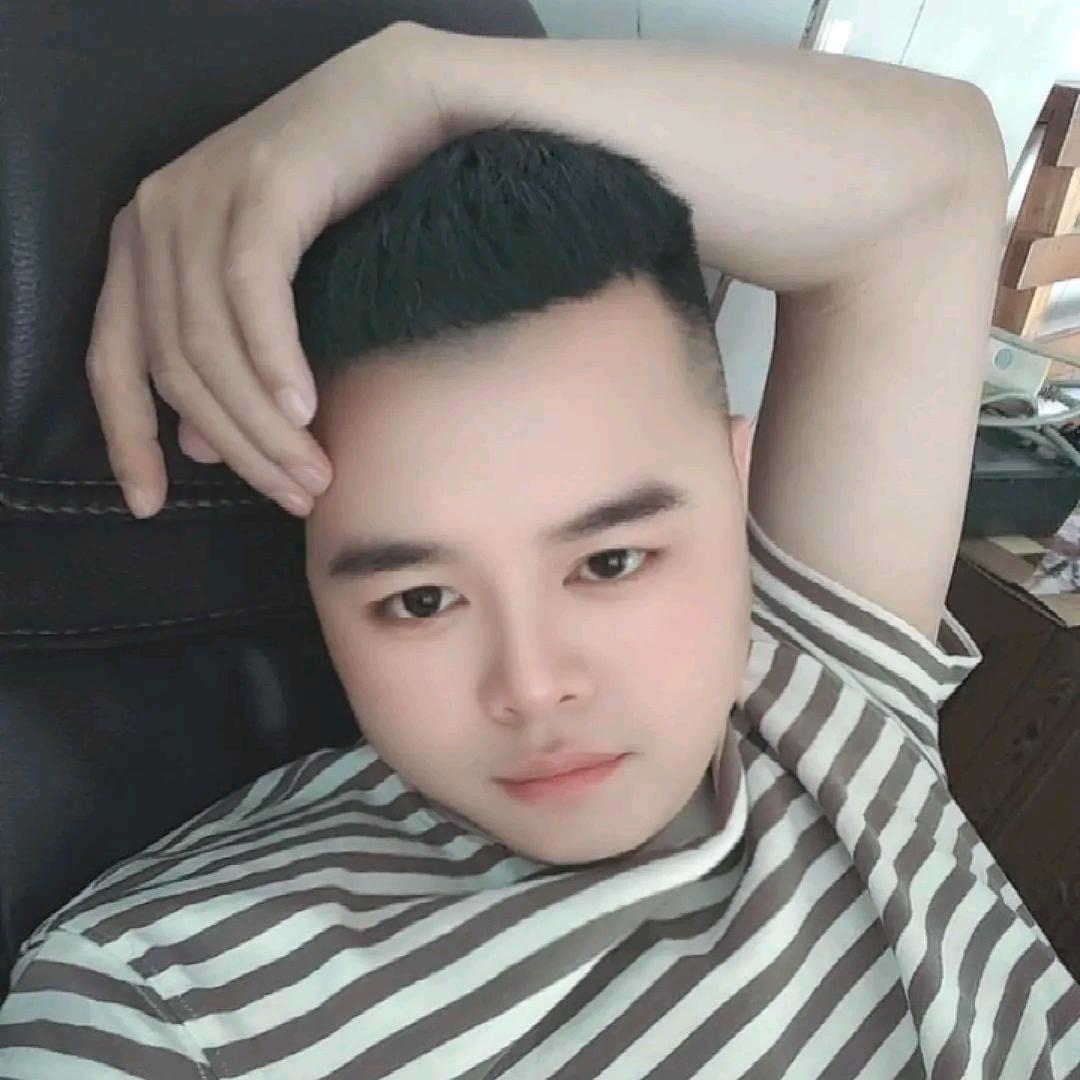 胡渣大叔