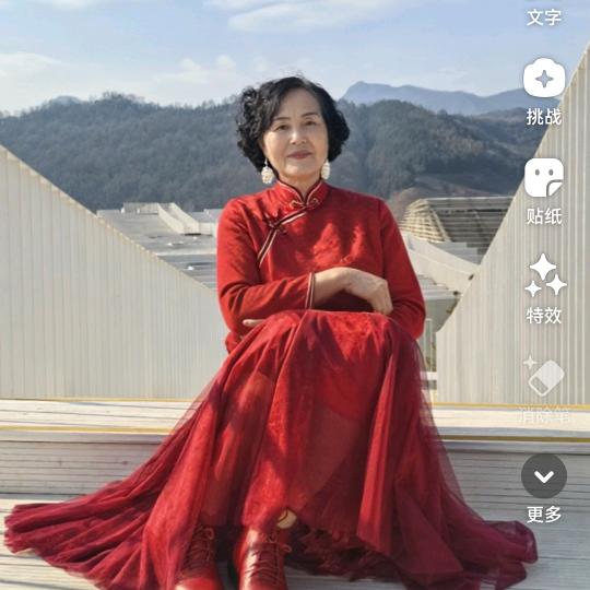 艳艳
