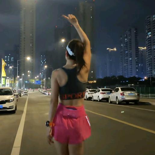 爱跑步的镜子