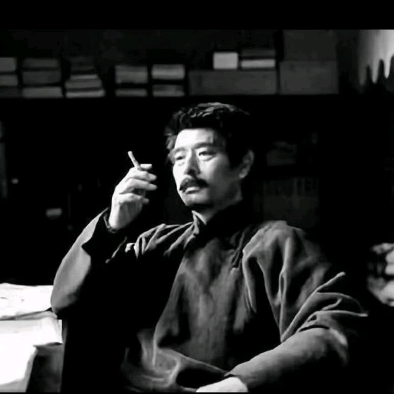 遇事不决，可问春风，春风不语，自当抉择。