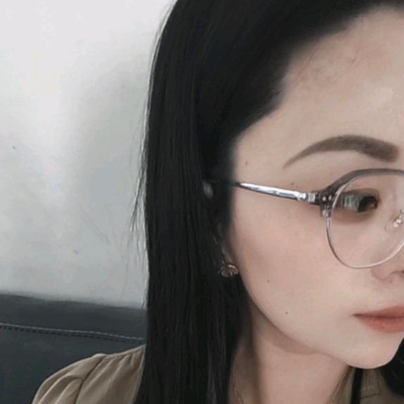 不着调的老阿姨