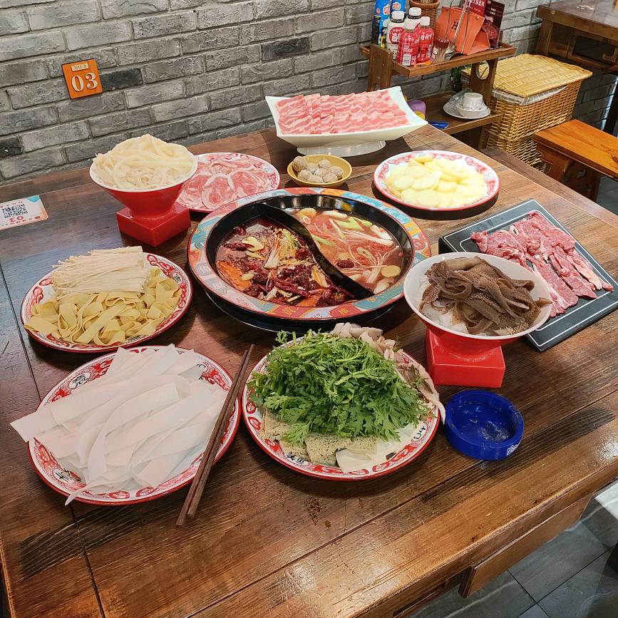 辣妹子258地摊火锅