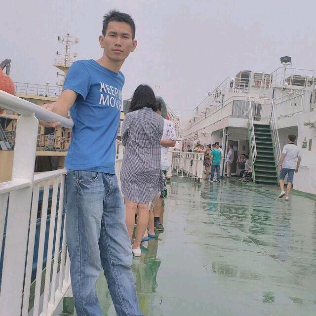 强子~在关注你📱