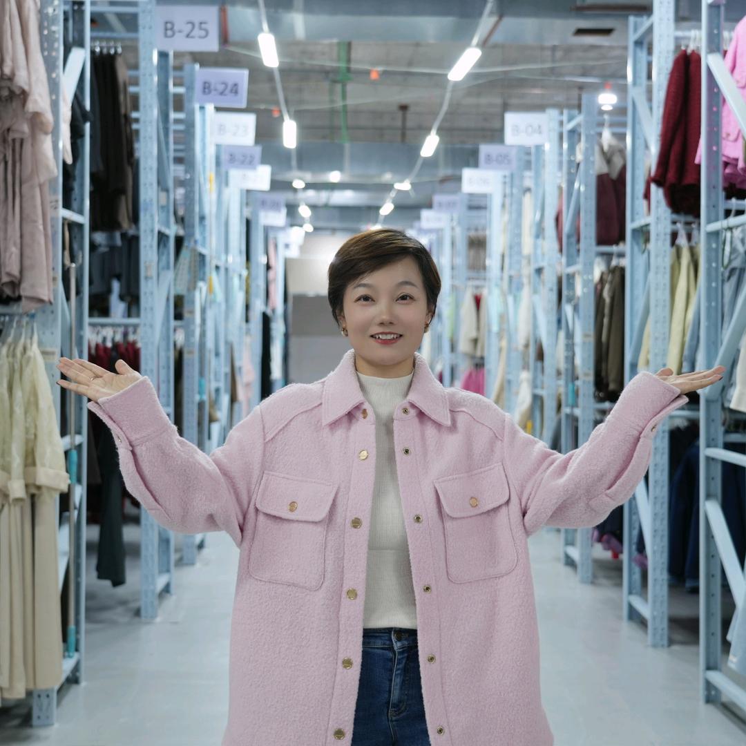 品牌尾货批发-盼姐