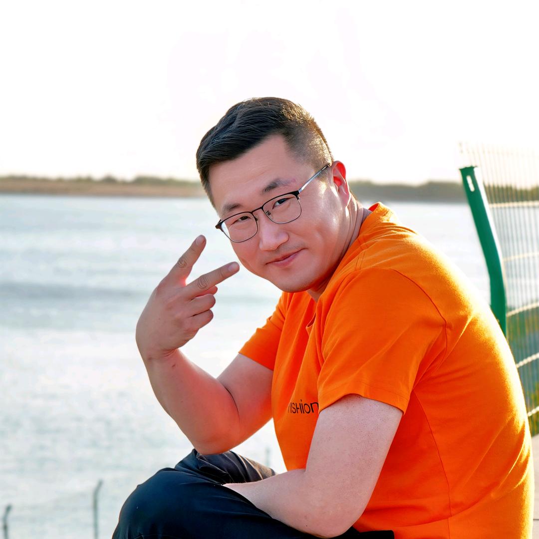 积极向上的阿钰