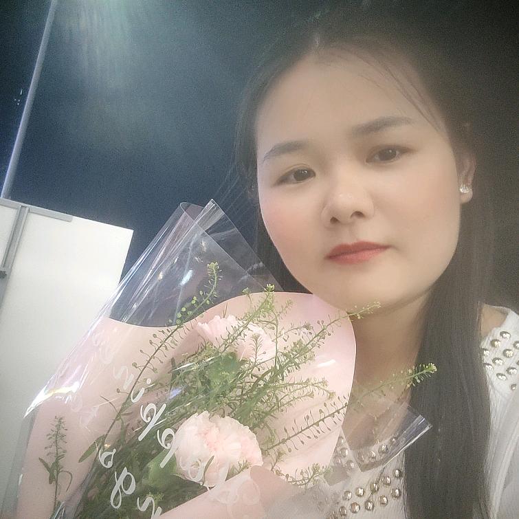 小胡小胡🍓🍓🍓