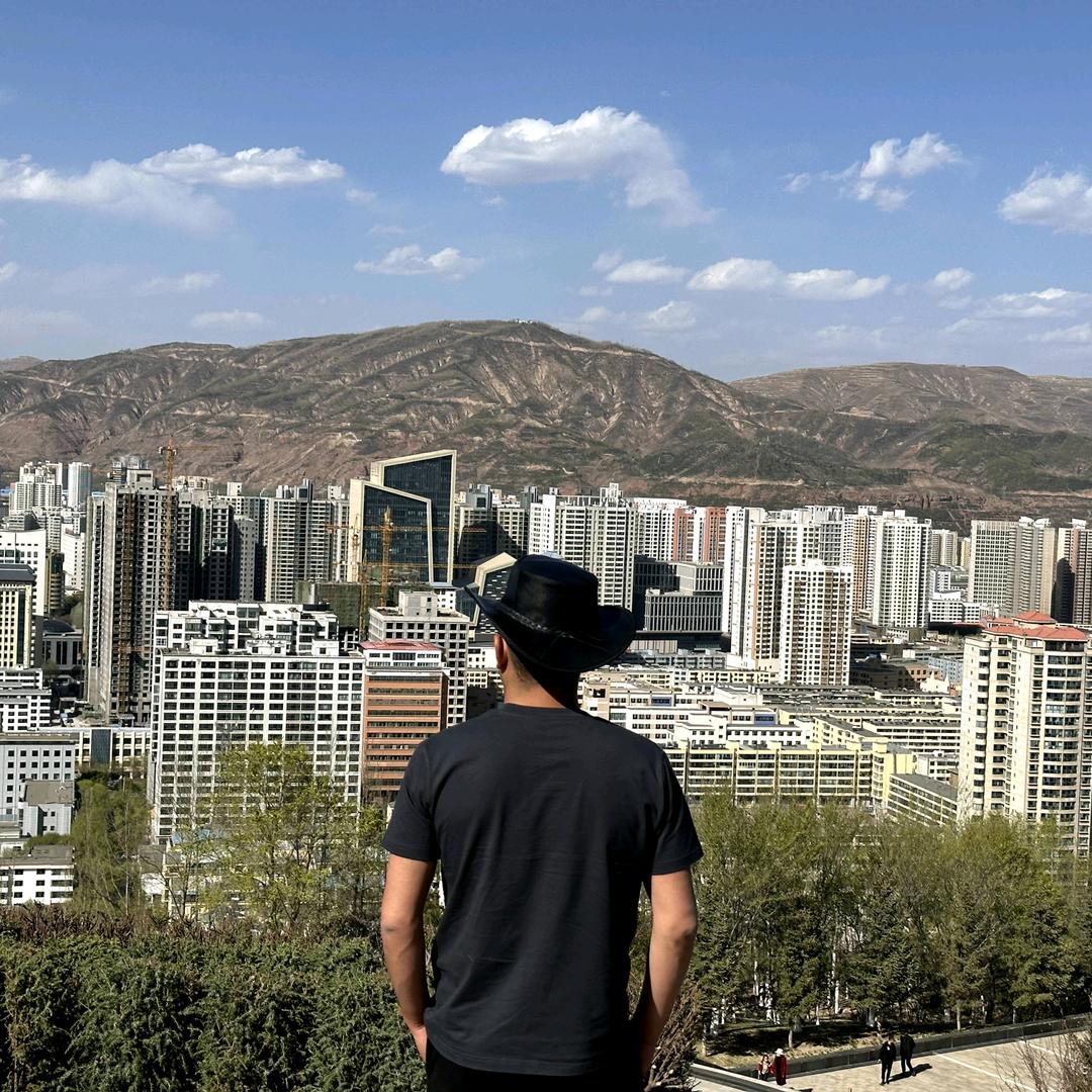 拉娄仓土特产商贸店