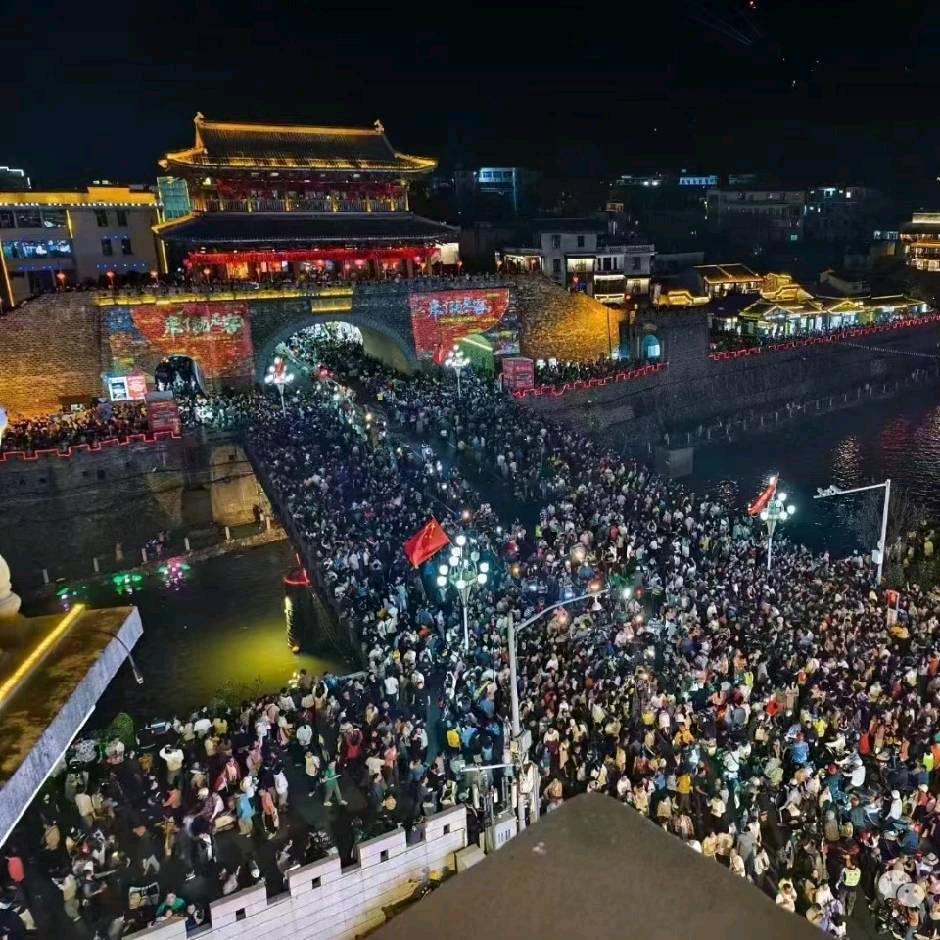 东山🇨🇳再起