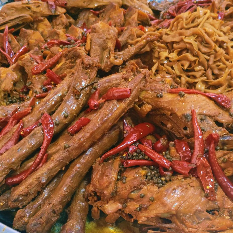 大锅卤鸭货卷土重生