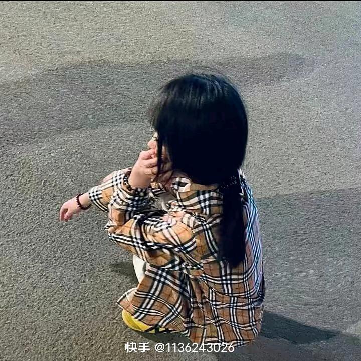 双胞胎姐妹