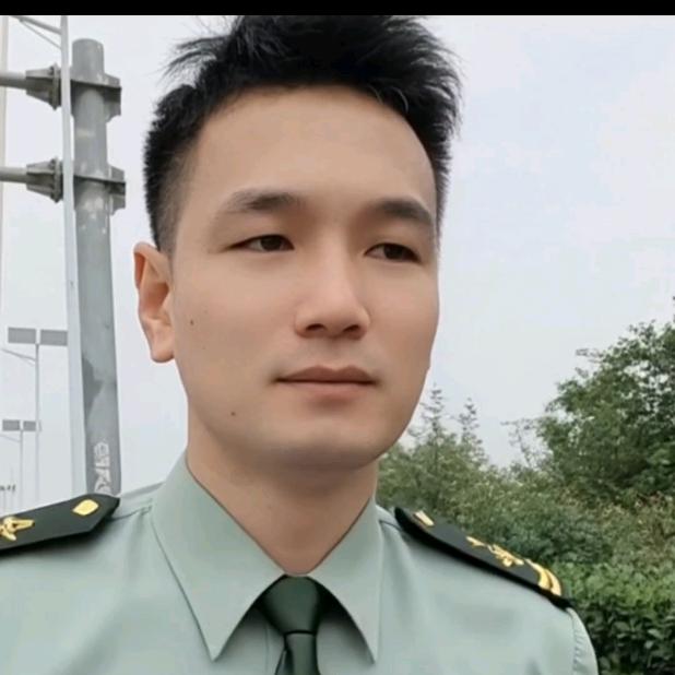 月亮湾卢正义