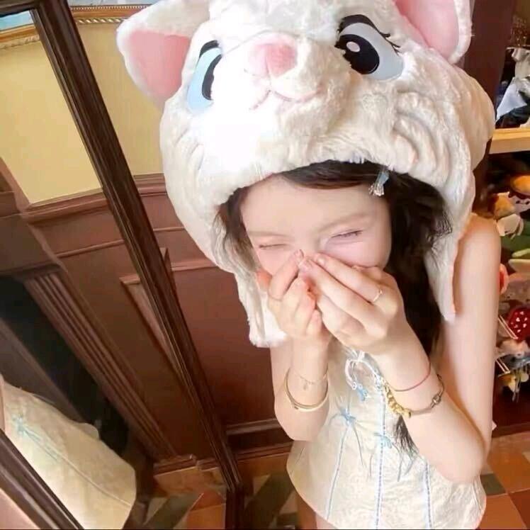 L.🐳