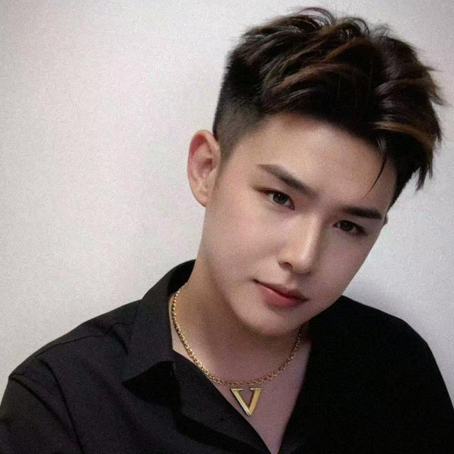 ໑ຼₒ₂₅ 顾小伟 ້启元数码