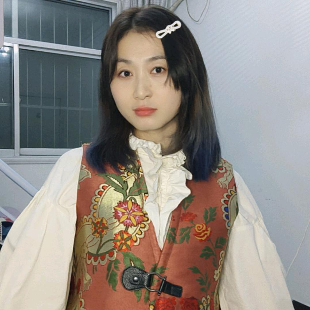 蓝悠悠