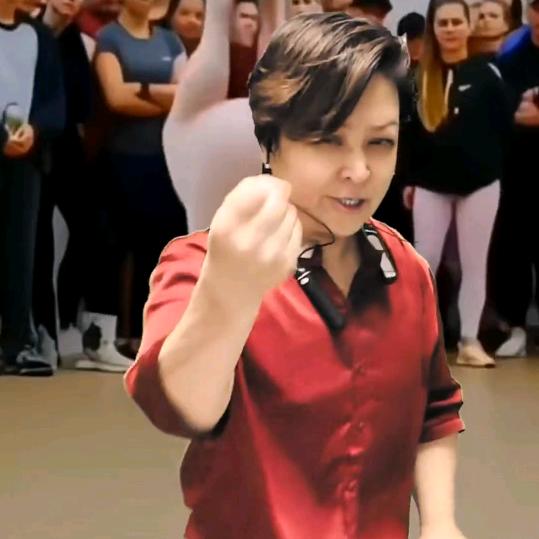 火凤凰（下午2：30开播）