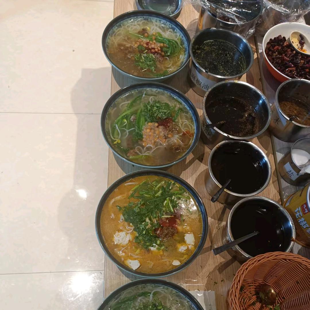 定州傣阿妹米线店